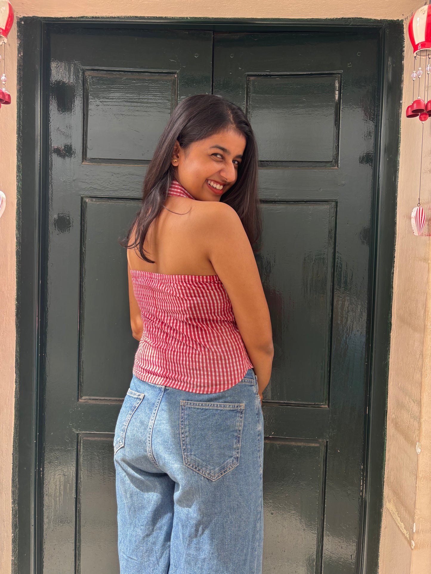 Center Shock Halter Neck Top